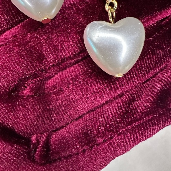 Beautiful Pearl Heart Earrings โ Perfect Gift, Brand New - Picture 4 of 8